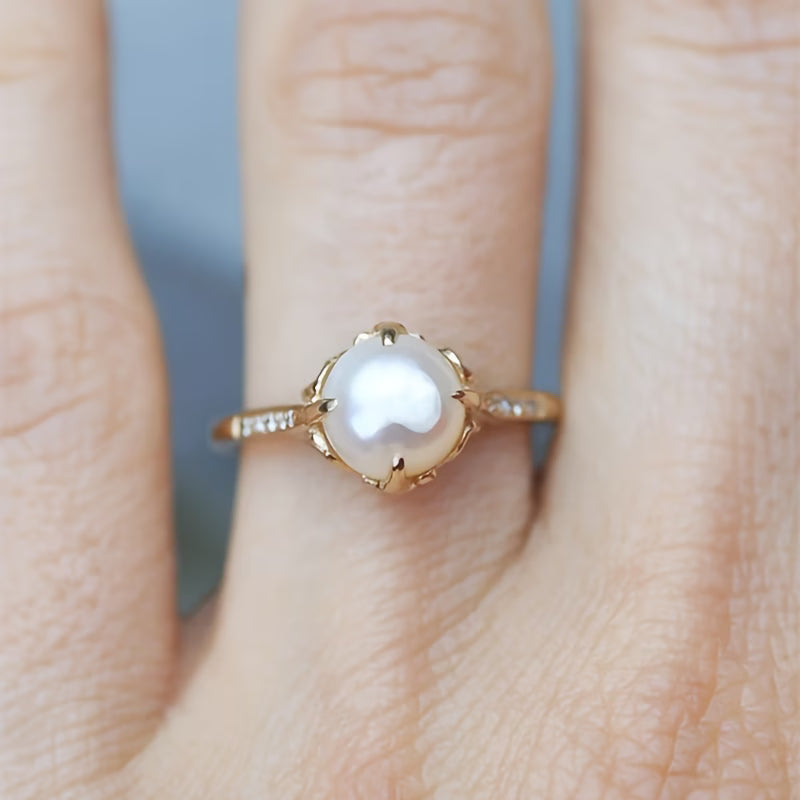 Bague délicate en perles et cristaux