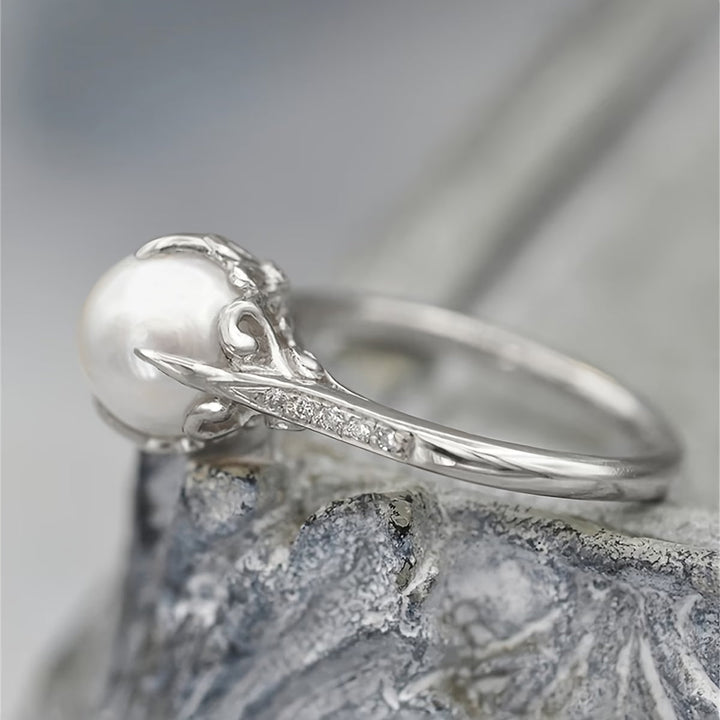 Bague délicate en perles et cristaux