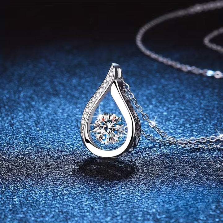 Collier en argent en forme de goutte