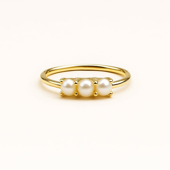 Bague en Or avec Trois Perles