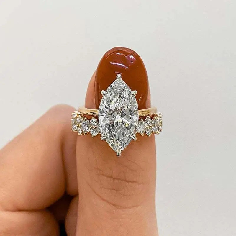 Bague en Diamant Marquise de Luxe Sertie en Or