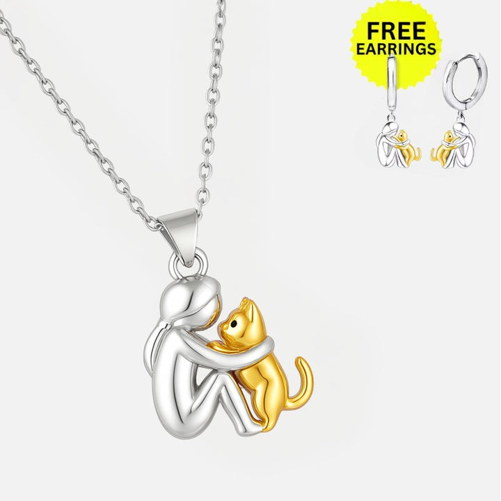 Collier Pendentif Chat en Peluche avec Boucles d'Oreilles Bonus – Offre à Durée Limitée