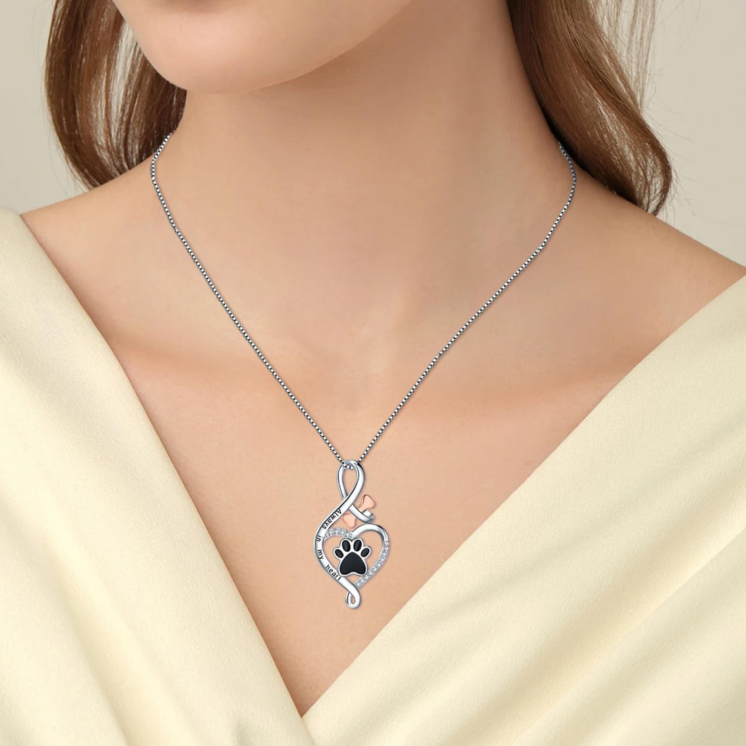 Collier Patte de Chance avec Cœur, Os & Infini – Pendentif “Toujours dans Mon Cœur”