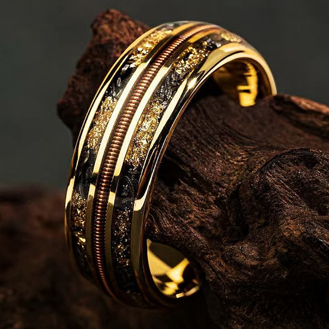 Bague pour homme en or vintage gravée