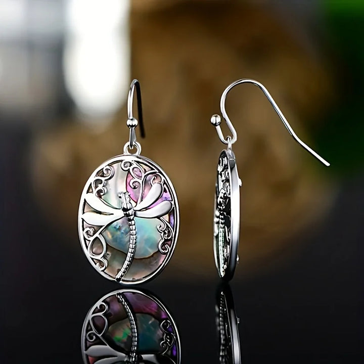 Boucles d'oreilles en coquille d'abalone avec libellule – Symbole de Renouveau & de Grâce