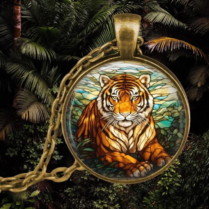 Collier en verre avec pendentif esprit de la forêt