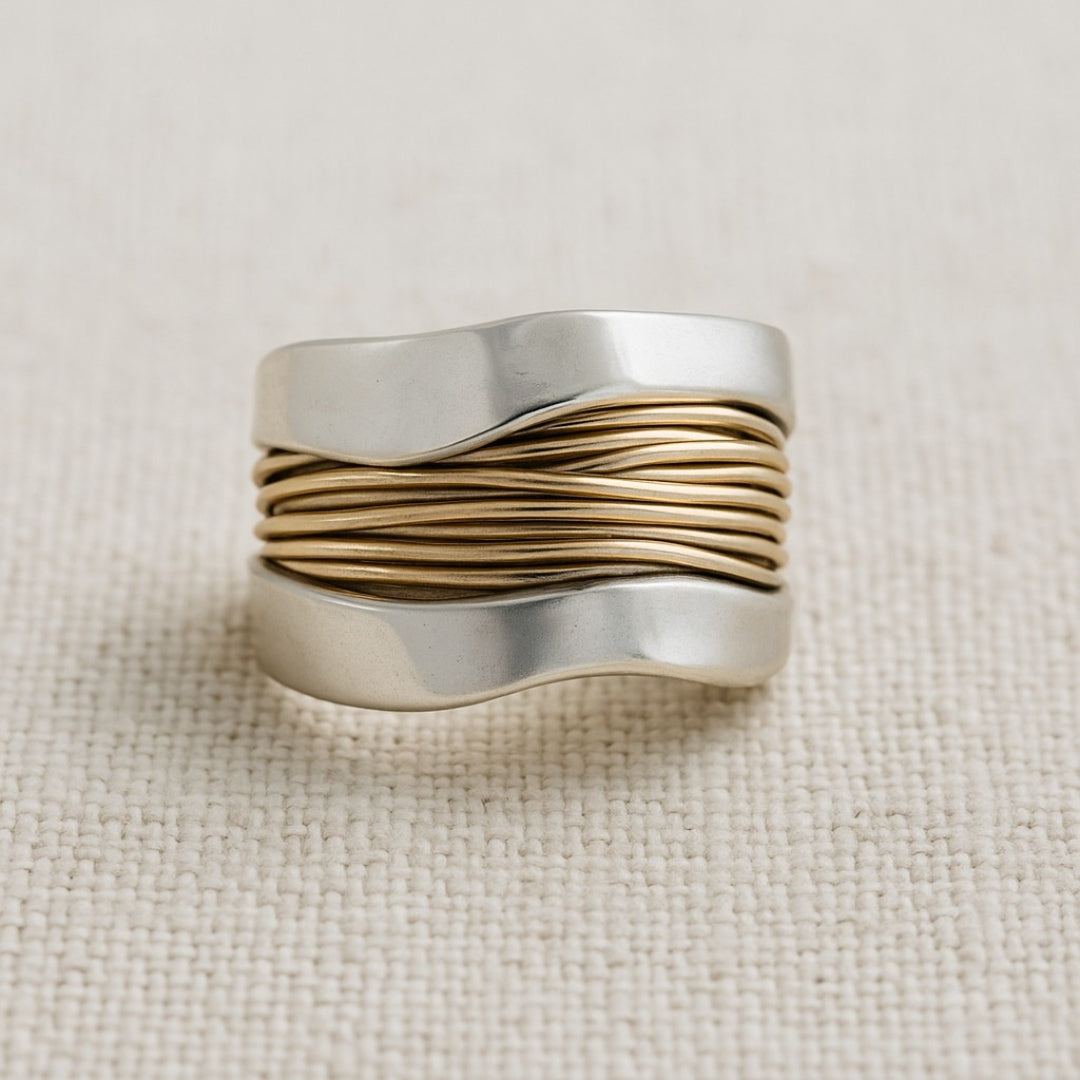 Bague en fils d'argent et d'or