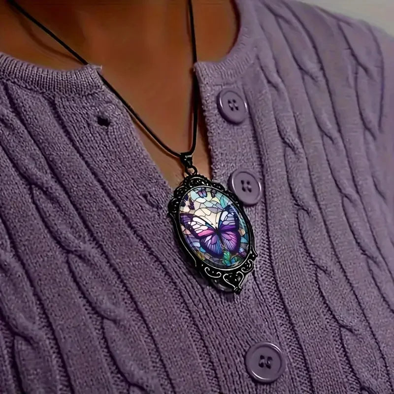 Collier Pendentif Papillon avec Cristal Violet