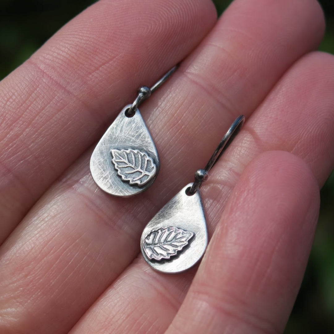 Boucles d'oreilles en feuille d'argent