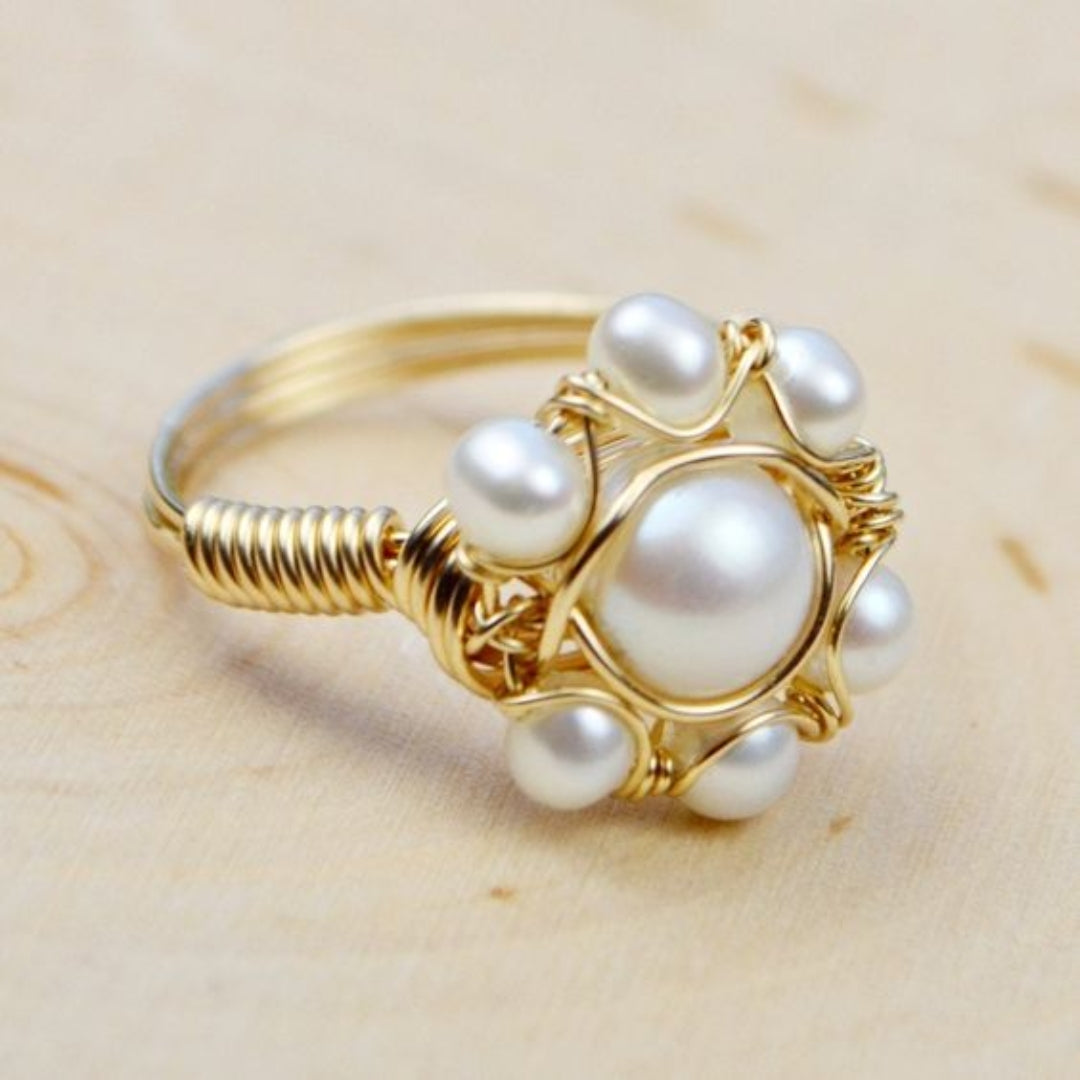 Bague en Or avec Perles Incrustées Vintage