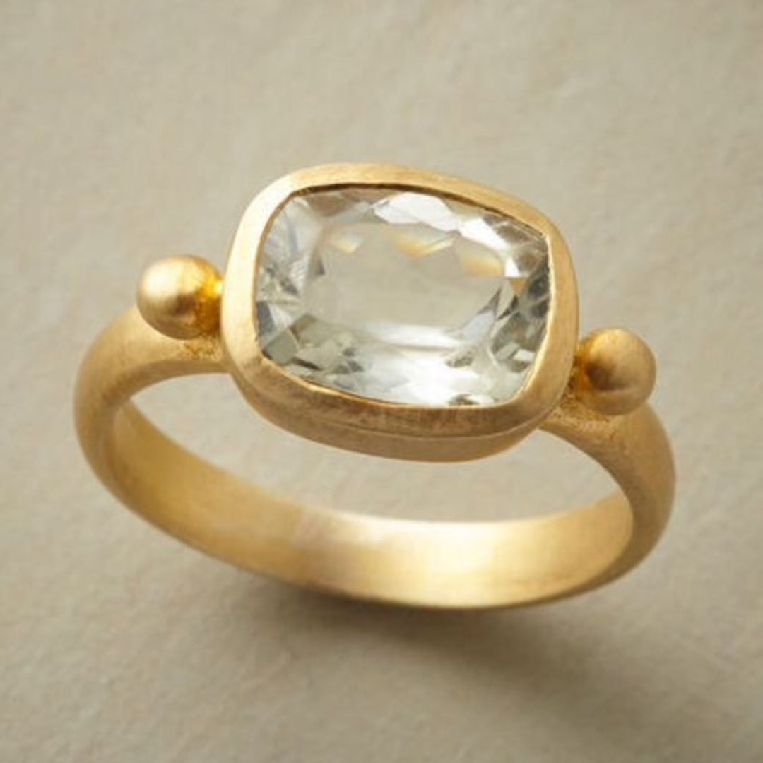 Bague en Verre Blanc Vintage avec Or