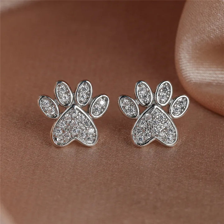 Clous d'oreilles en zircon blanc – Design en forme de cœur