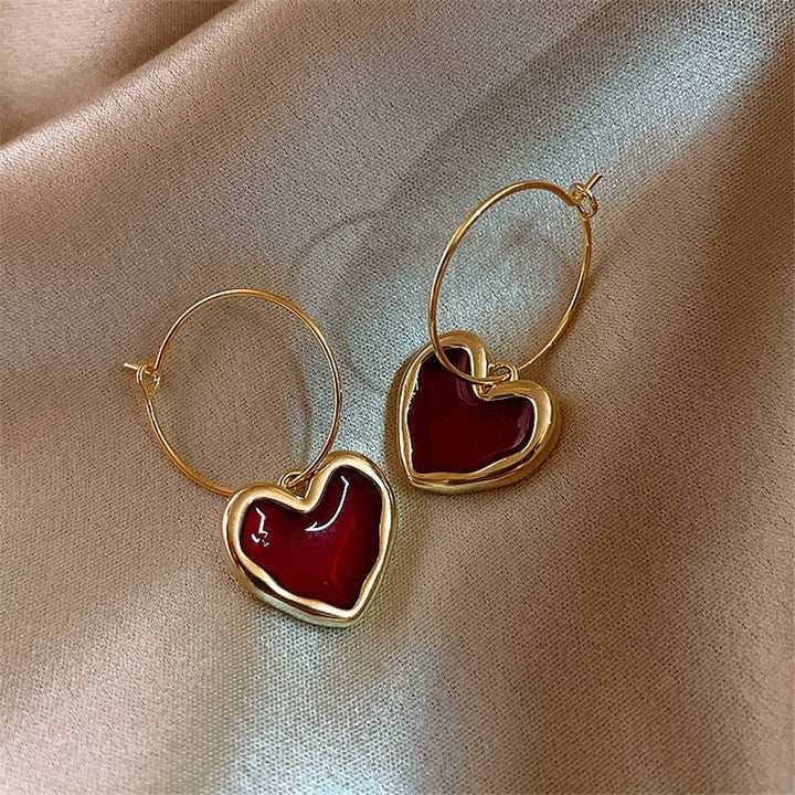 Petites Boucles d'Oreilles Cœurs Rouges