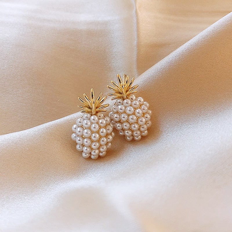 Boucles d'oreilles en argent incrustées de perles et d'ananas tropical