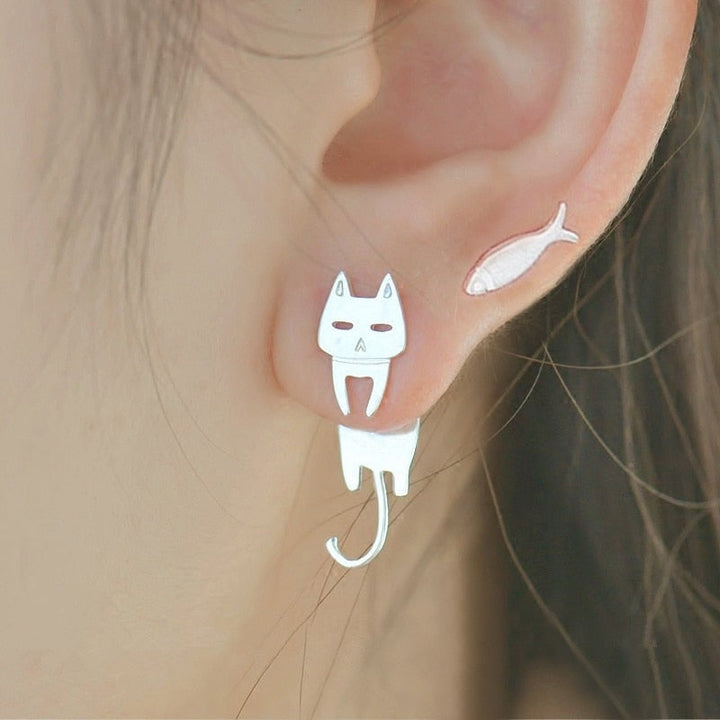 Boucles d'oreilles en argent avec un chat grimpeur