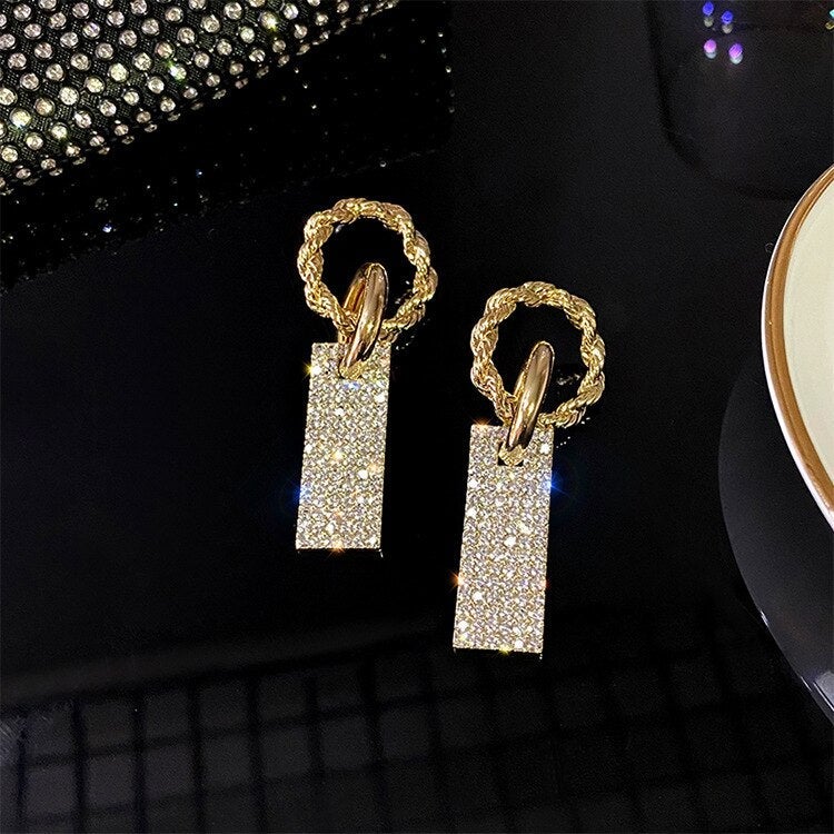 Boucles d'oreilles en zirconium luxueuses en argent sterling et baignoires incrustées de strass