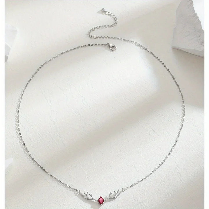Collier en Bois de Cerf avec Charme Cœur Délicat