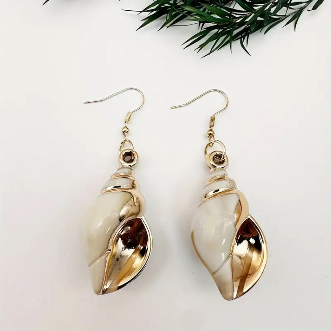 Boucles d'oreilles en coquillage blanc et or