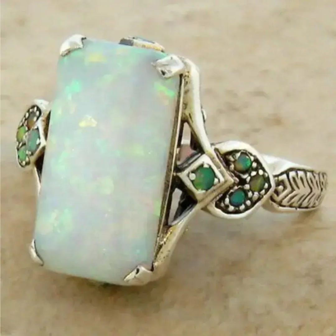 Bague en argent vert opale