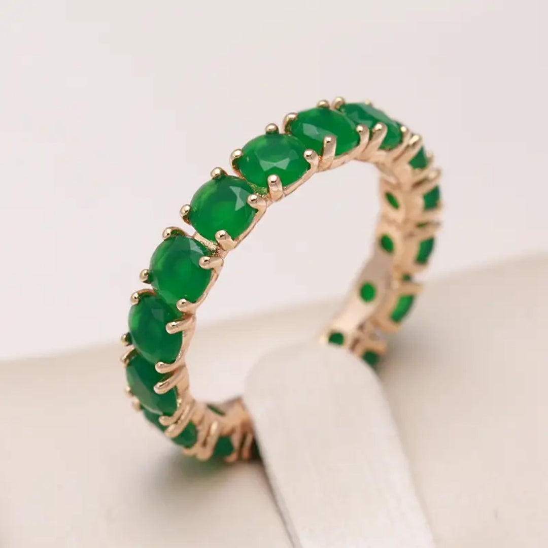 Bague Dorée avec Cristaux Verts Incrustés
