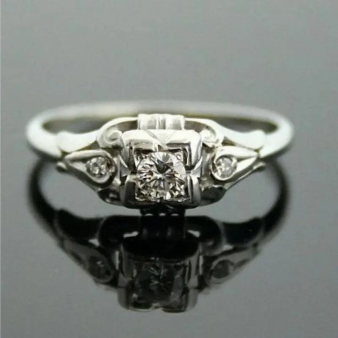 Bague en argent avec zirconium inlay arrondi