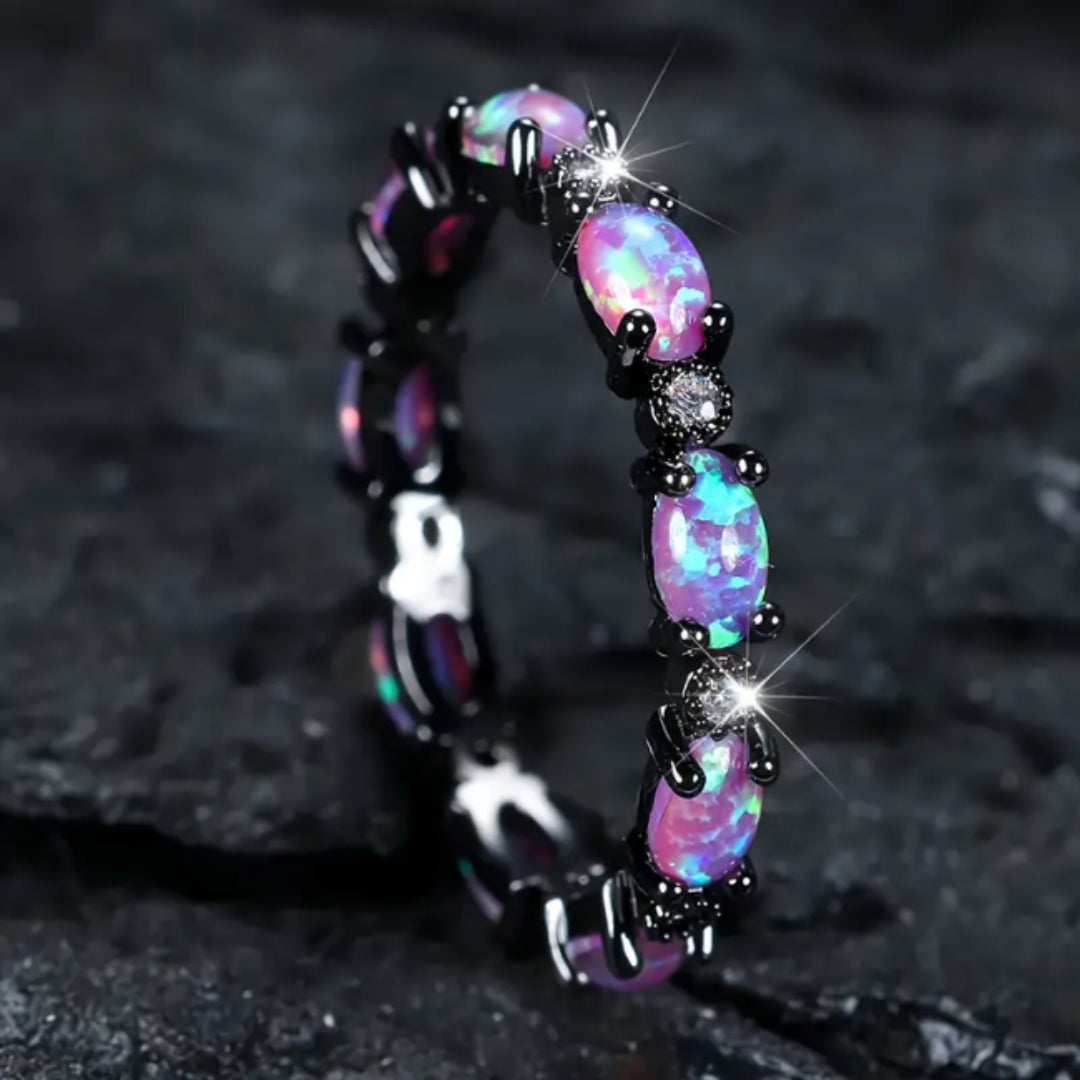 Bague en argent avec opale violette