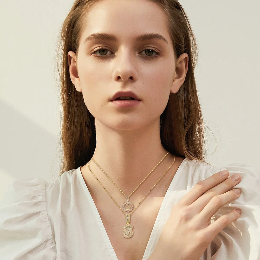 Collier avec initiale en pavé | Or