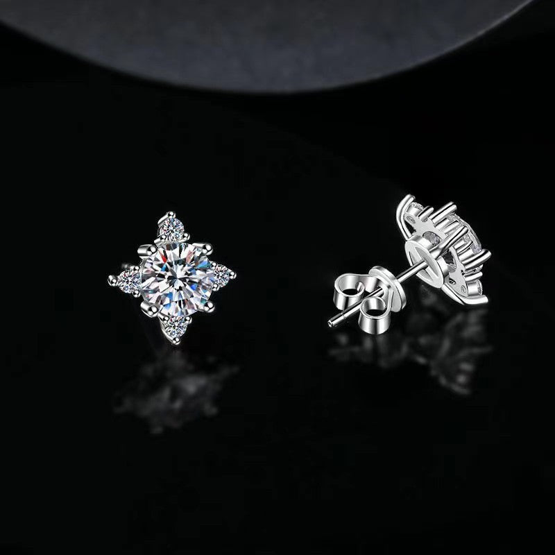 Boucles d'oreilles Aurelie en fleur | Or blanc 16k