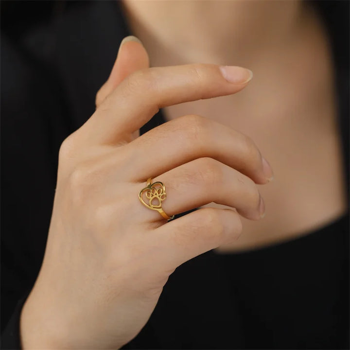 Bague en Acier Inoxydable avec Pattes et Cœur Doré – Bijoux pour Amoureux des Animaux