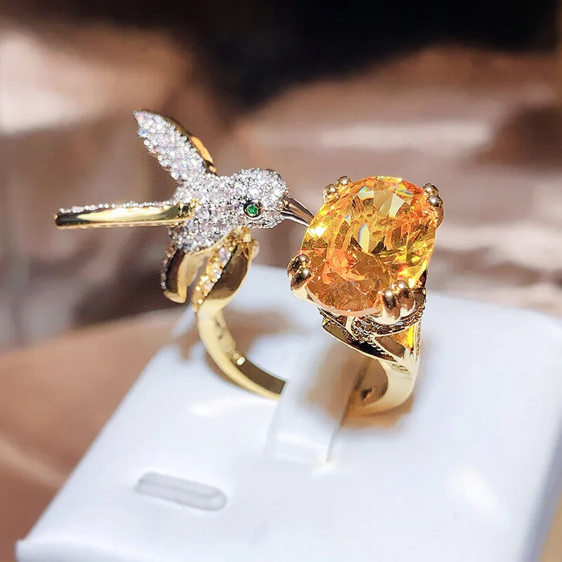Bague en Pierre Précieuse Colibri Ajustable – Zircon, Plaqué Or 14K