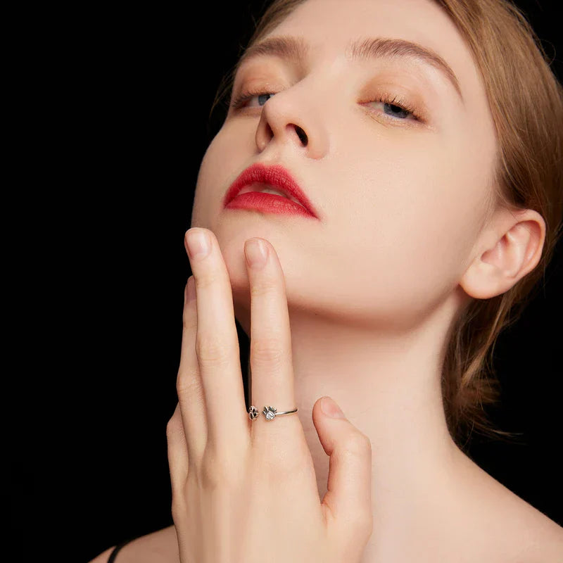 Bague en Argent Sterling 925 en Forme de Patte – Ajustable avec Zirconium & Émail
