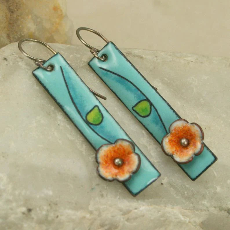 Boucles d'oreilles en émail floral
