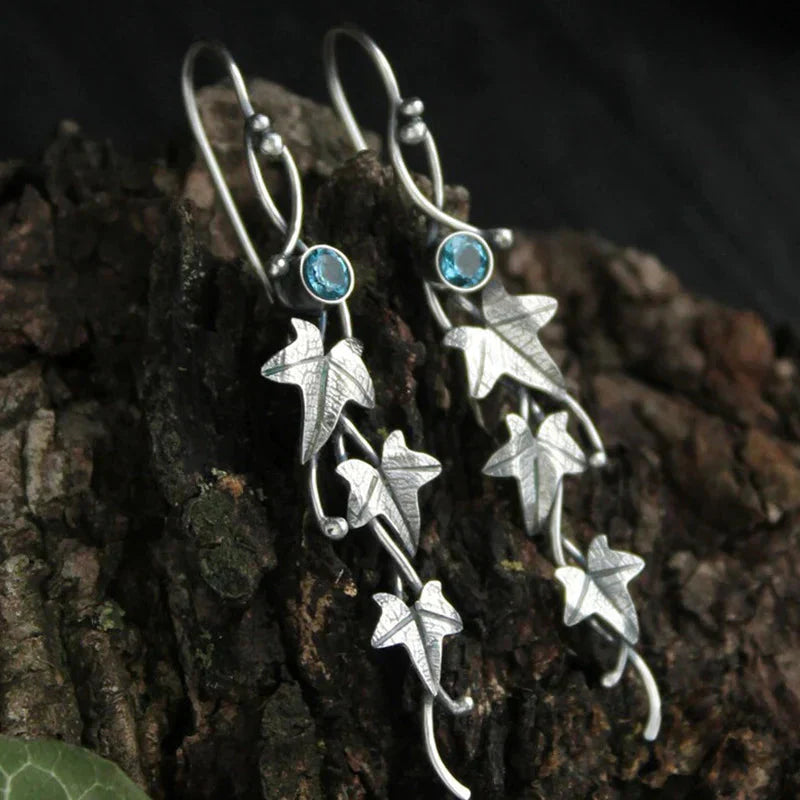 Boucles d'oreilles Elf Antique en Feuille | Or Blanc