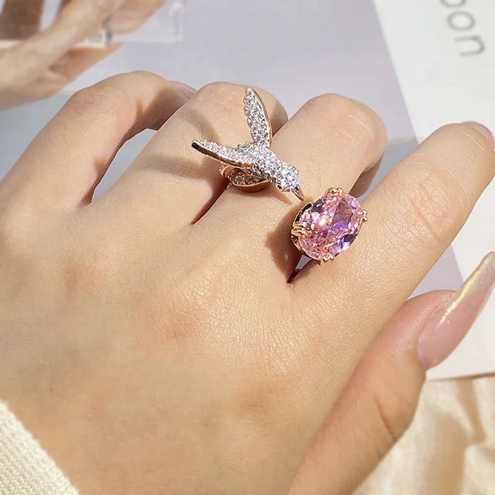Bague en Pierre Précieuse Colibri Ajustable – Zircon, Plaqué Or 14K