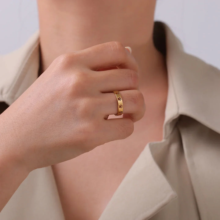 Bague en Acier Inoxydable avec Empreinte de Patte en Or
