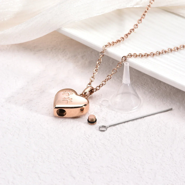 Collier Urne Mémorial pour Animaux - Pendentif en Forme de Cœur avec Gravure de Patte