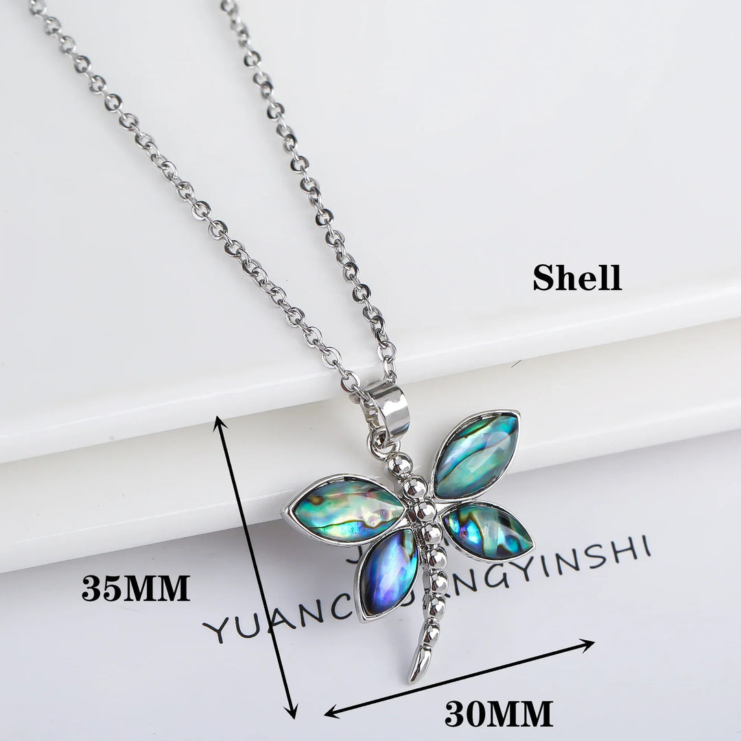 Collier Pendentif Papillon en Coquillage Naturel