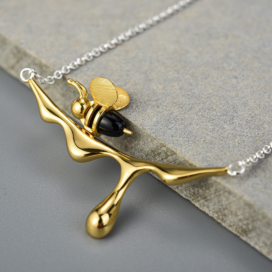 Collier en Miel Coulant et Abeille