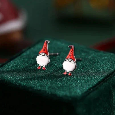 Boucles d'oreilles clou en argent sterling avec un gnome mignon