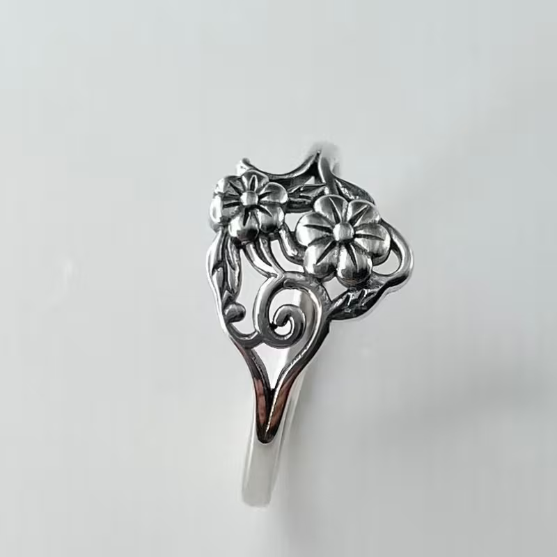 Bague Fleur en Argent Minimaliste