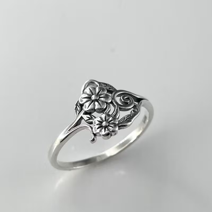 Bague Fleur en Argent Minimaliste