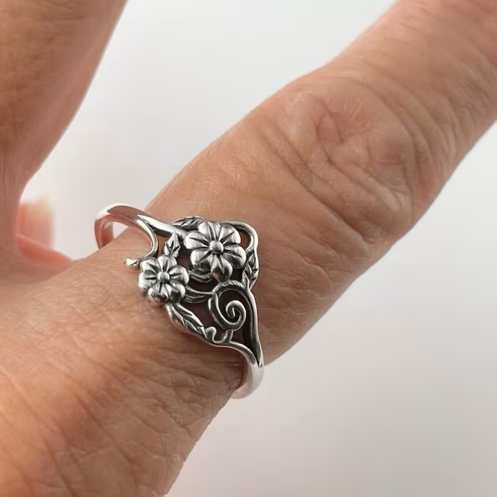 Bague Fleur Argent Minimaliste