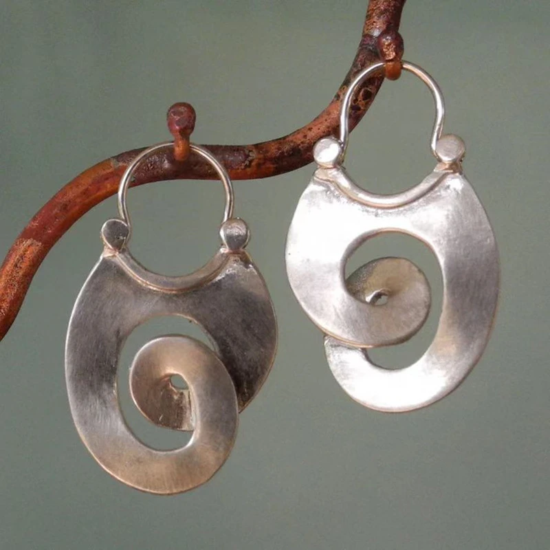 Boucles d'oreilles en argent à forme irrégulière vintage