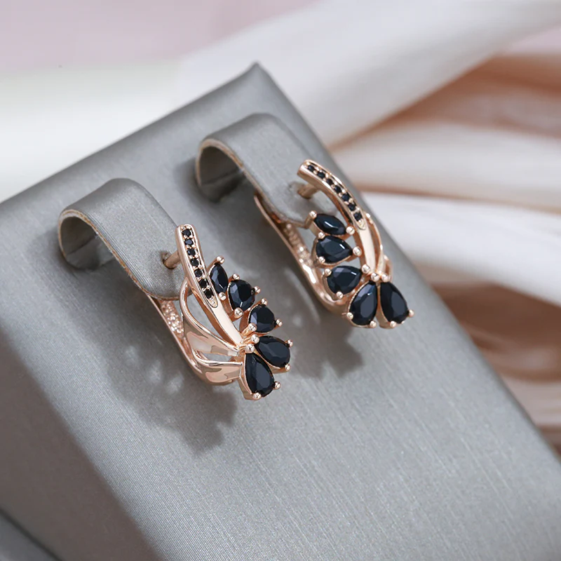 Boucles d'oreilles en cristaux noirs élégants