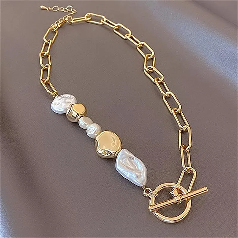 Collier de Perles Dorées Vintage
