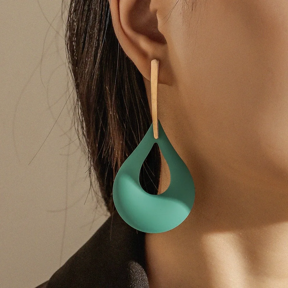 Boucles d'oreilles pendantes creuses vertes vintage