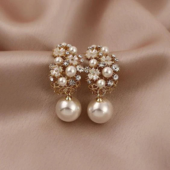 Boucles d'oreilles en perles de fleurs élégantes