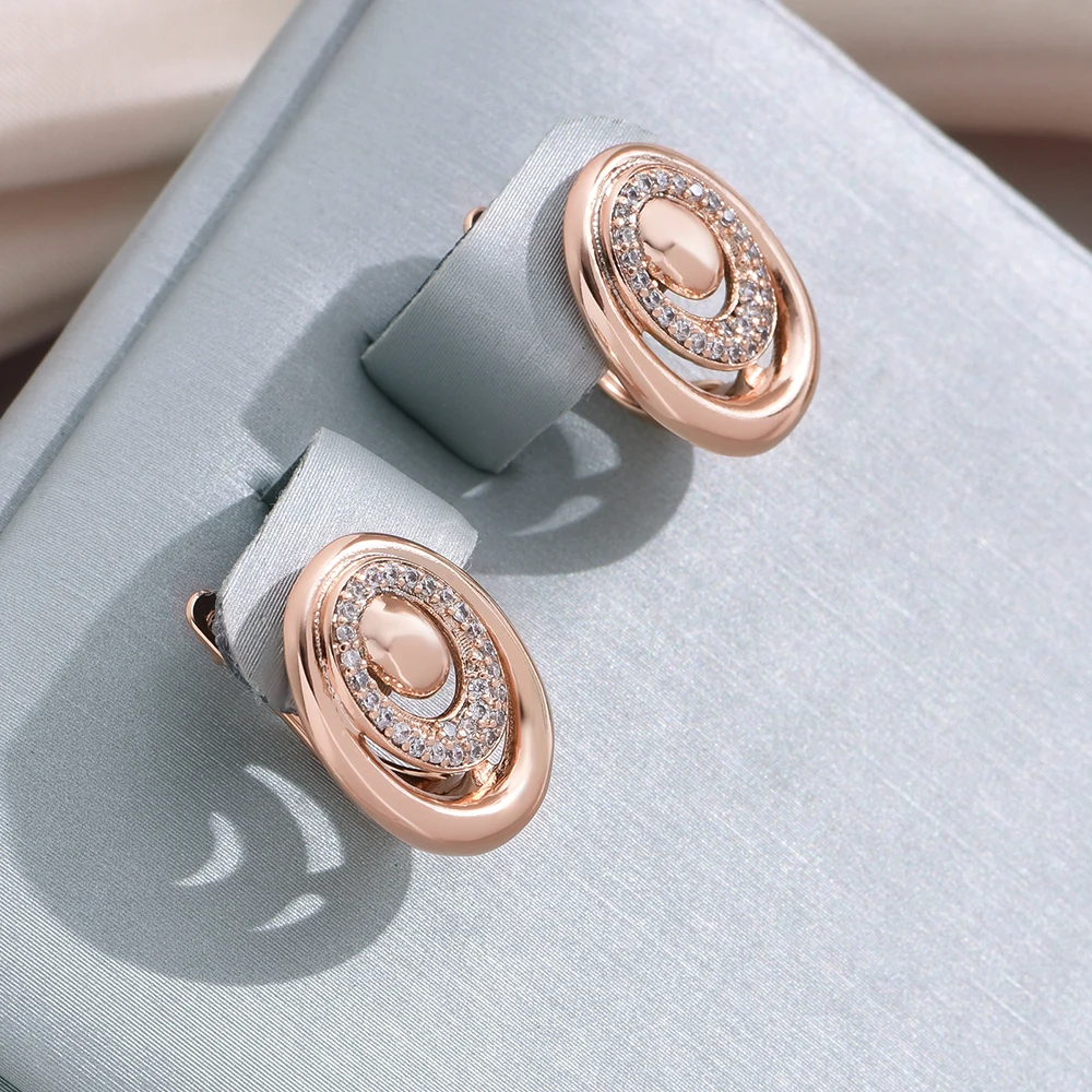 Boucles d'oreilles petites et élégantes