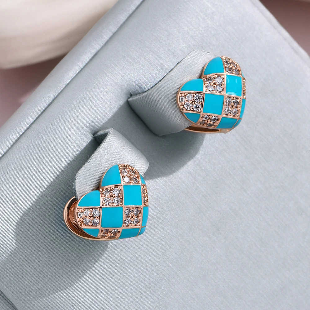 Boucles d'oreilles en cœur émaillé bleu élégant