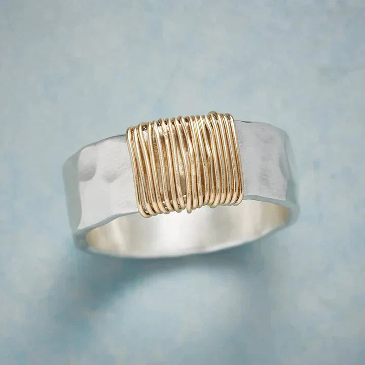 Bague en Argent avec Fils Dorés Vintage